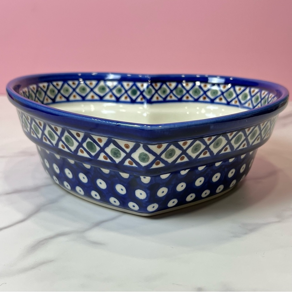 Boleslawiec Ceramic Heart Shaped Bowl Polish Pottery Handcrafted Cottagecore - Picture 2 of 4